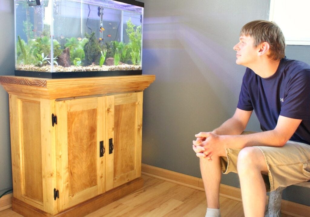 DIY 30-gallon Aquarium Cabinet Stand