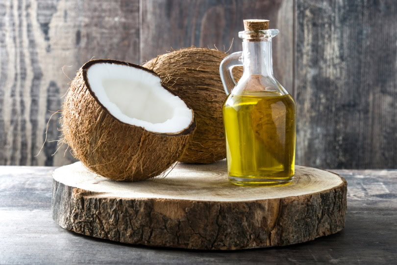Will Coconut Oil Kill Fleas? VetReviewed Facts PangoVet